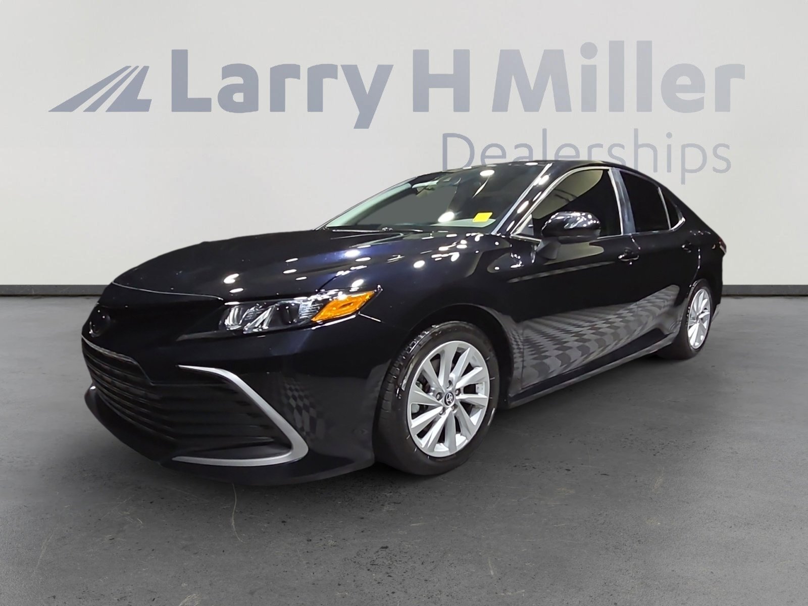 Used 2023 Toyota Camry LE