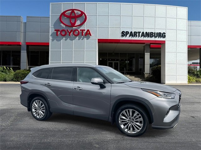 Used 2025 Toyota Highlander Platinum