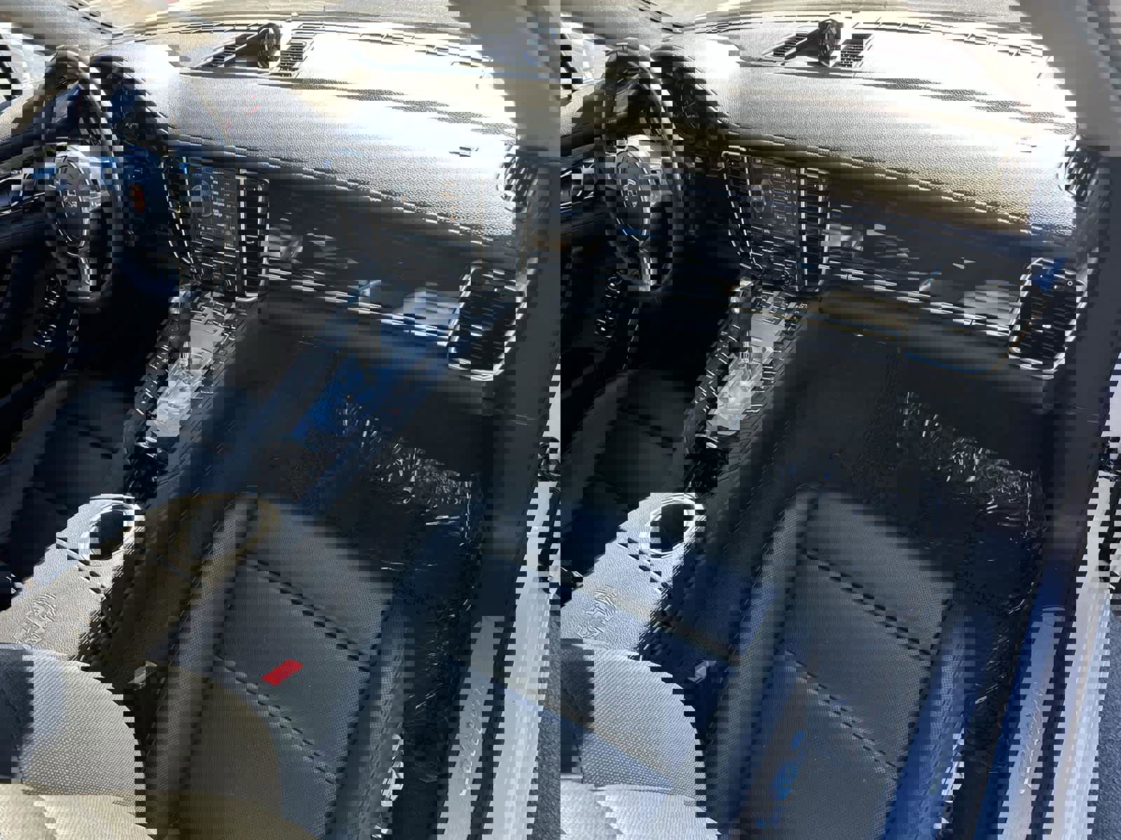 Used 2016 Porsche Panamera 4 image 12