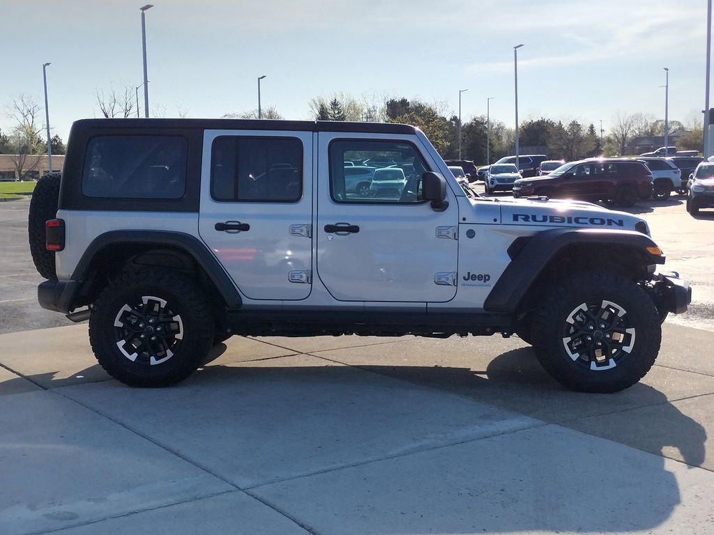 Used 2024 Jeep Wrangler Unlimited Rubicon 4xe w/ Technology Group AWD/4WD image 18