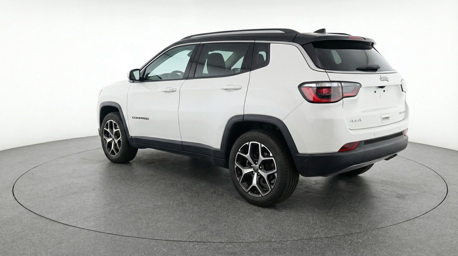 Used 2025 Jeep Compass Limited image 6