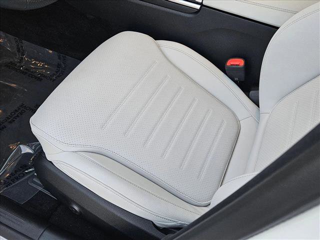 New 2026 Mercedes-Benz C 300 Sedan image 4