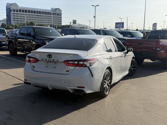 Used 2023 Toyota Camry SE FWD image 5