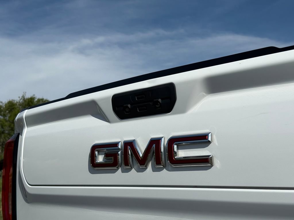 Used 2020 GMC Sierra 1500 AT4 w/ Off-Road Performance Package AWD/4WD image 15