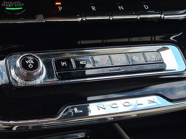 Certified 2025 Lincoln Corsair Reserve image 15