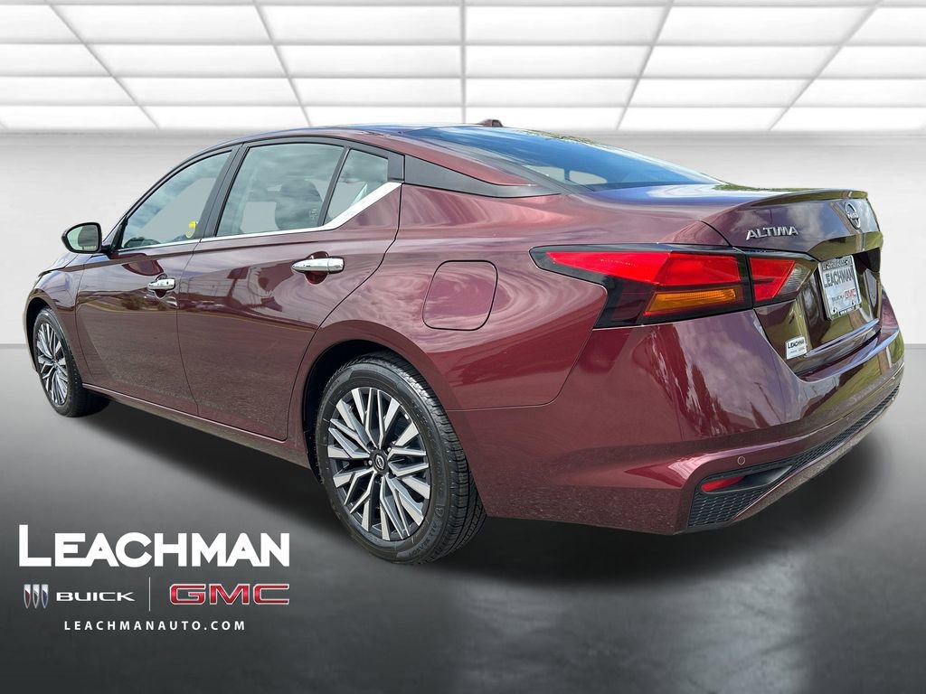 Used 2025 Nissan Altima 2.5 SV FWD image 6