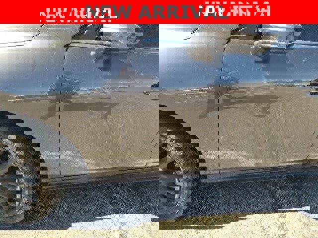 Used 2019 MAZDA MAZDA3 Hatchback w/ Preferred Package image 6