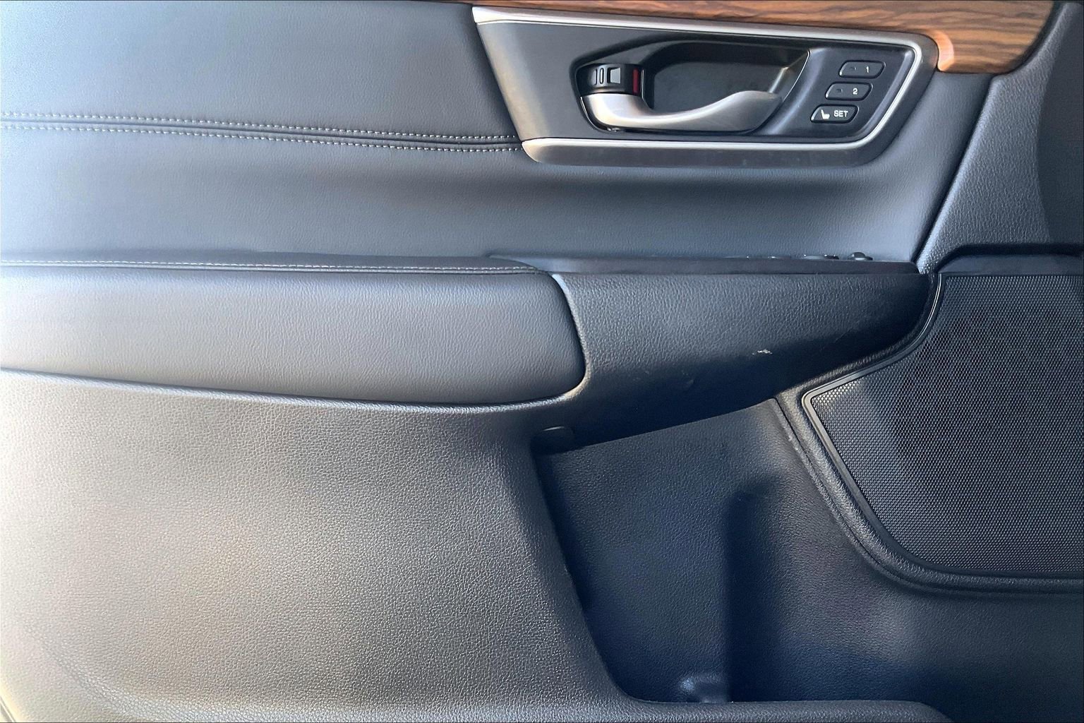 Used 2022 Honda CR-V EX-L image 15