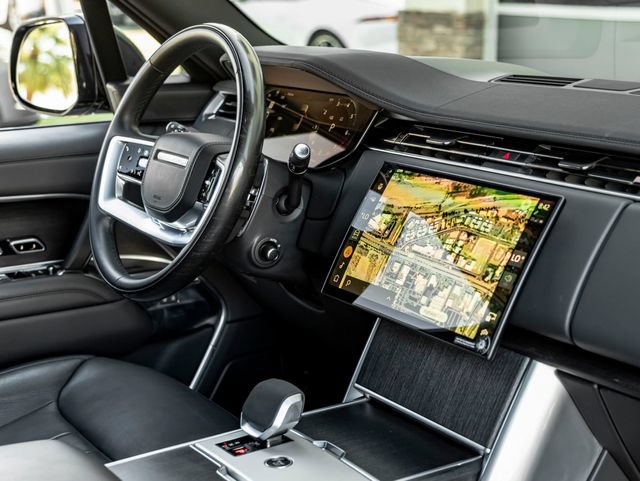 Used 2024 Land Rover Range Rover Long Wheelbase SE AWD/4WD image 31