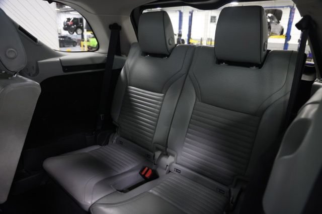 Used 2019 Land Rover Discovery HSE Luxury AWD/4WD image 39