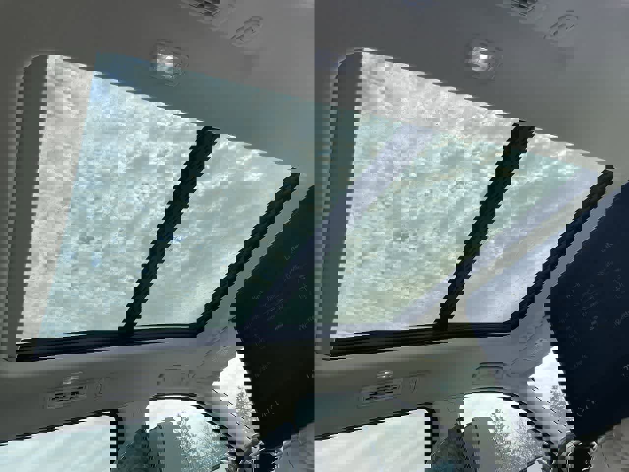 Used 2021 GMC Yukon XL Denali w/ Denali Ultimate Package image 22