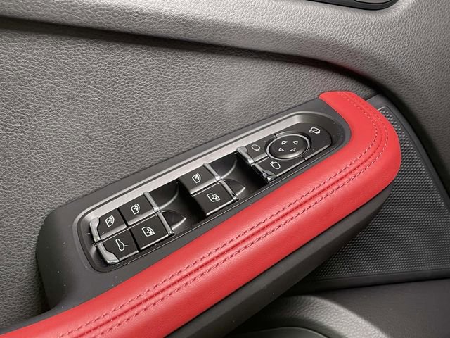 New 2026 Porsche Macan image 35