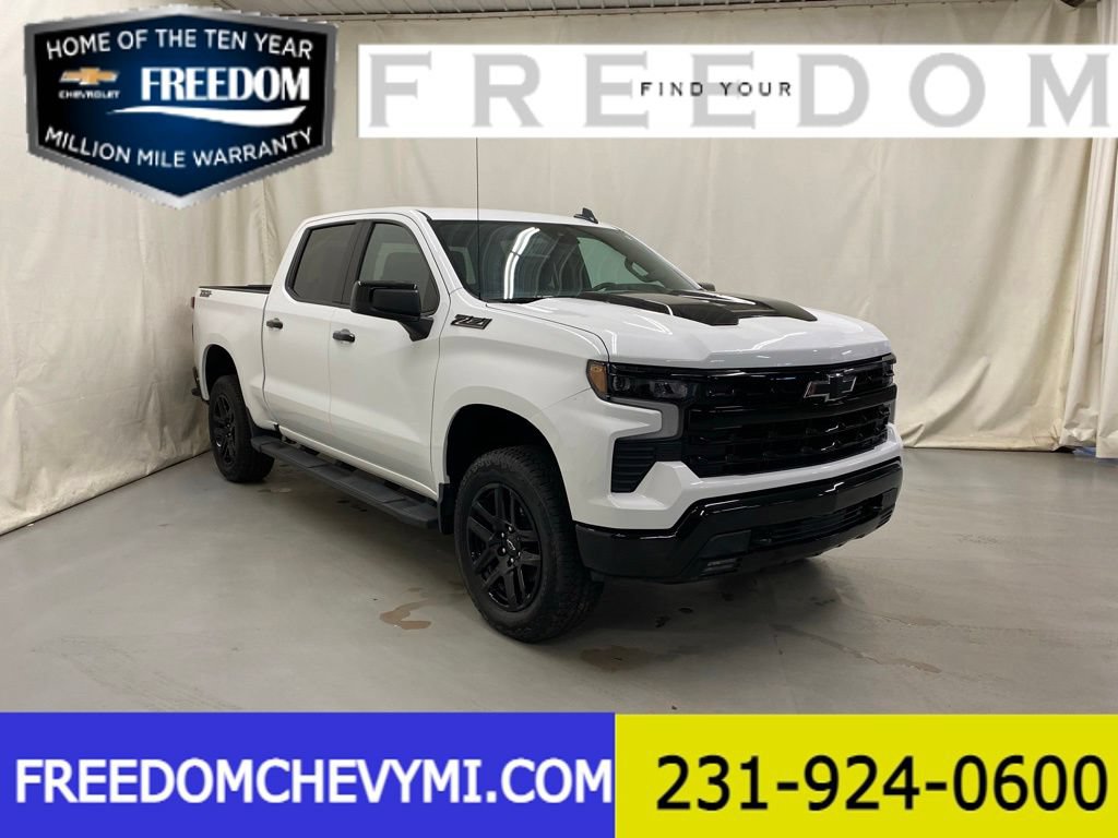 Used 2025 Chevrolet Silverado 1500 LT Trail Boss w/ Dark Appearance Package