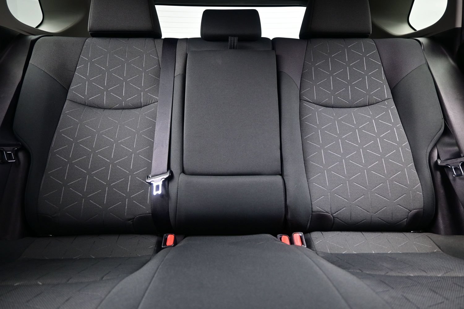 Used 2022 Toyota RAV4 XLE w/ Convenience Package AWD/4WD image 16