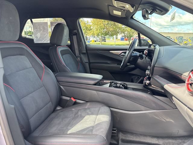 Certified 2025 Chevrolet Blazer EV RS w/ Super Cruise Package AWD/4WD image 20