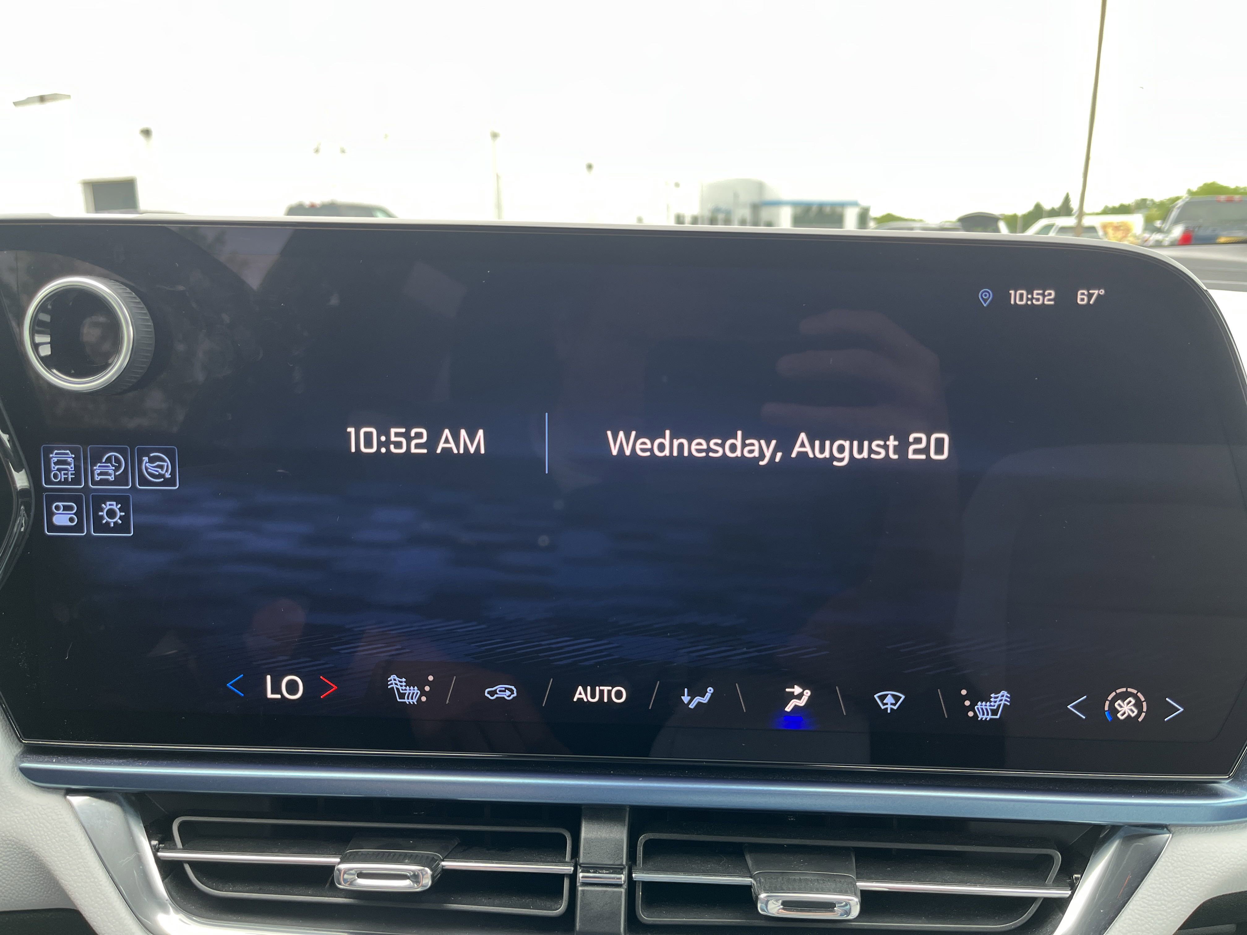 Used 2025 Chevrolet Equinox EV LT w/ Convenience Package image 22