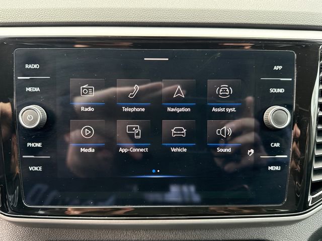 Used 2023 Volkswagen Atlas SE image 18