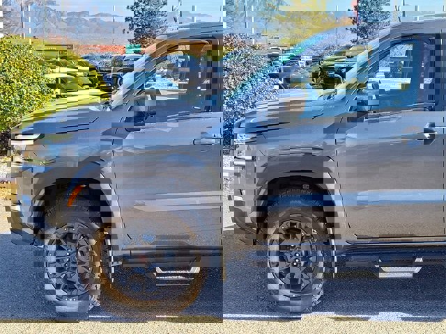 Used 2023 Nissan Frontier PRO-4X w/ Pro-4X Premium Package image 8