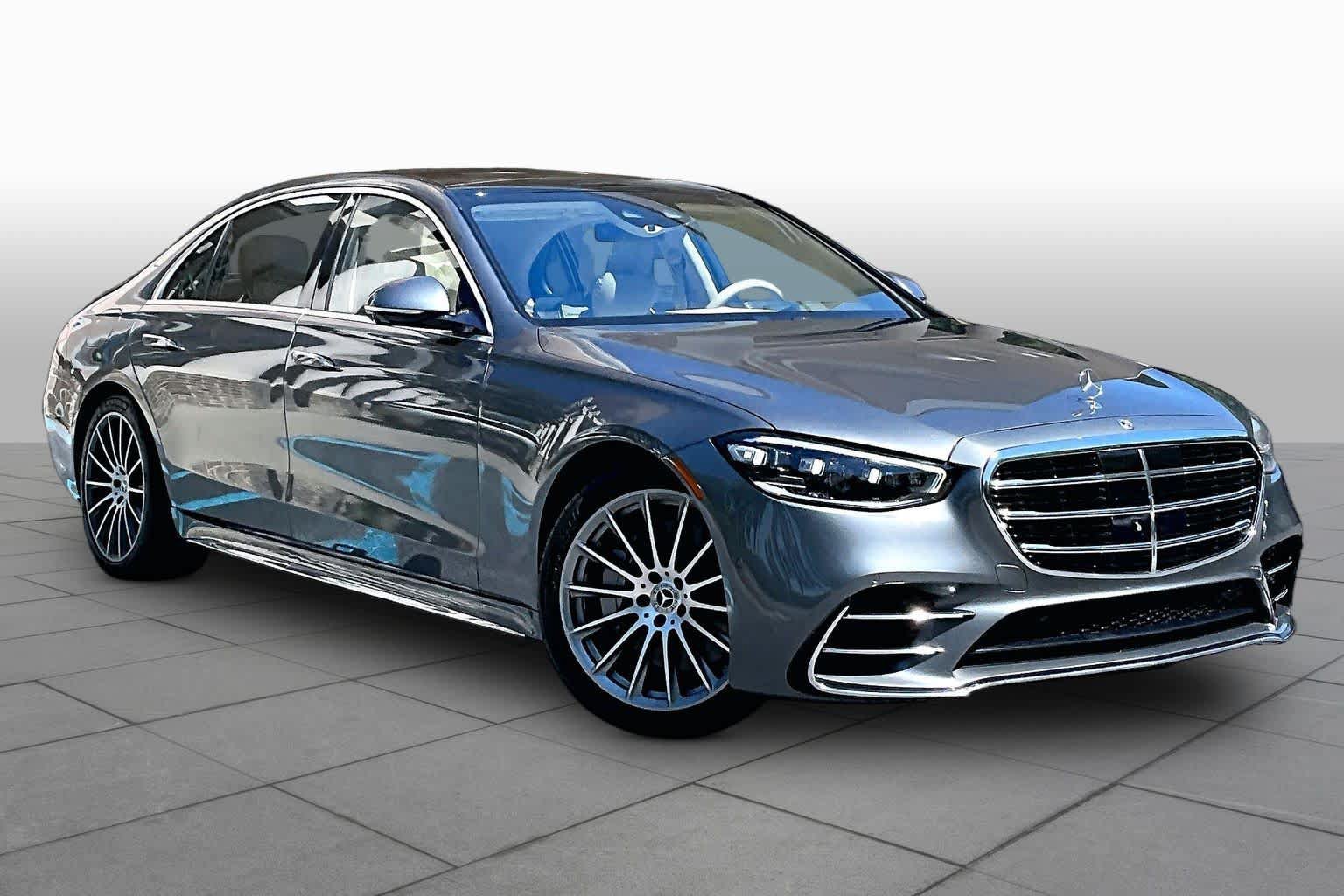 Used 2021 Mercedes-Benz S 580 4MATIC Sedan image 3