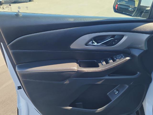 Used 2023 Chevrolet Traverse LT image 21