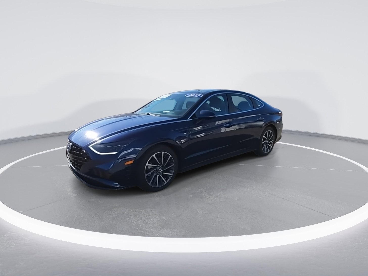 Used 2022 Hyundai Sonata Limited w/ Preferred Accessory Package image 4