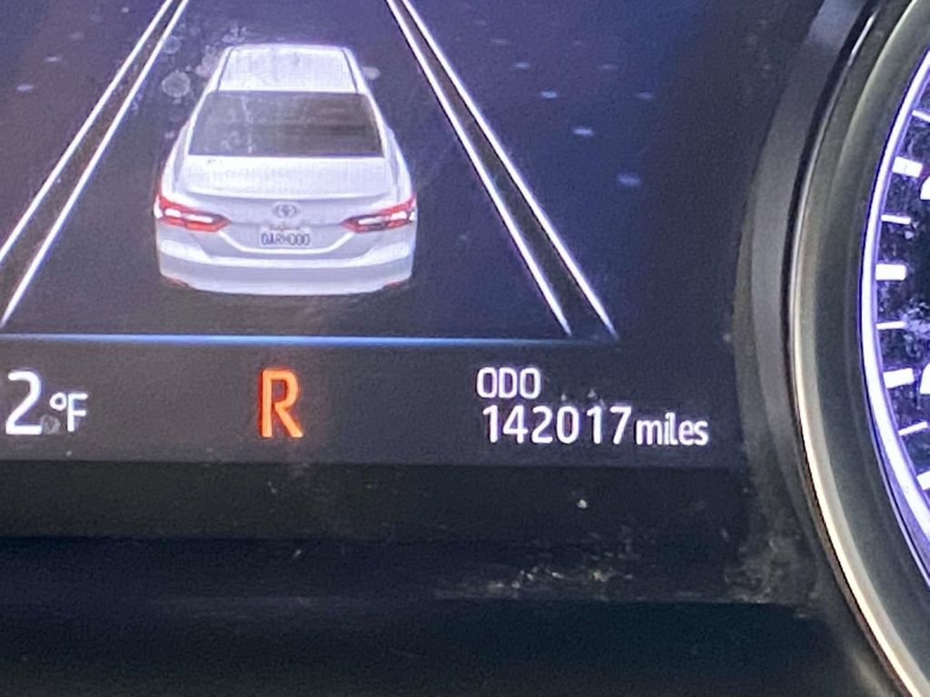 Used 2018 Toyota Camry XLE FWD image 27