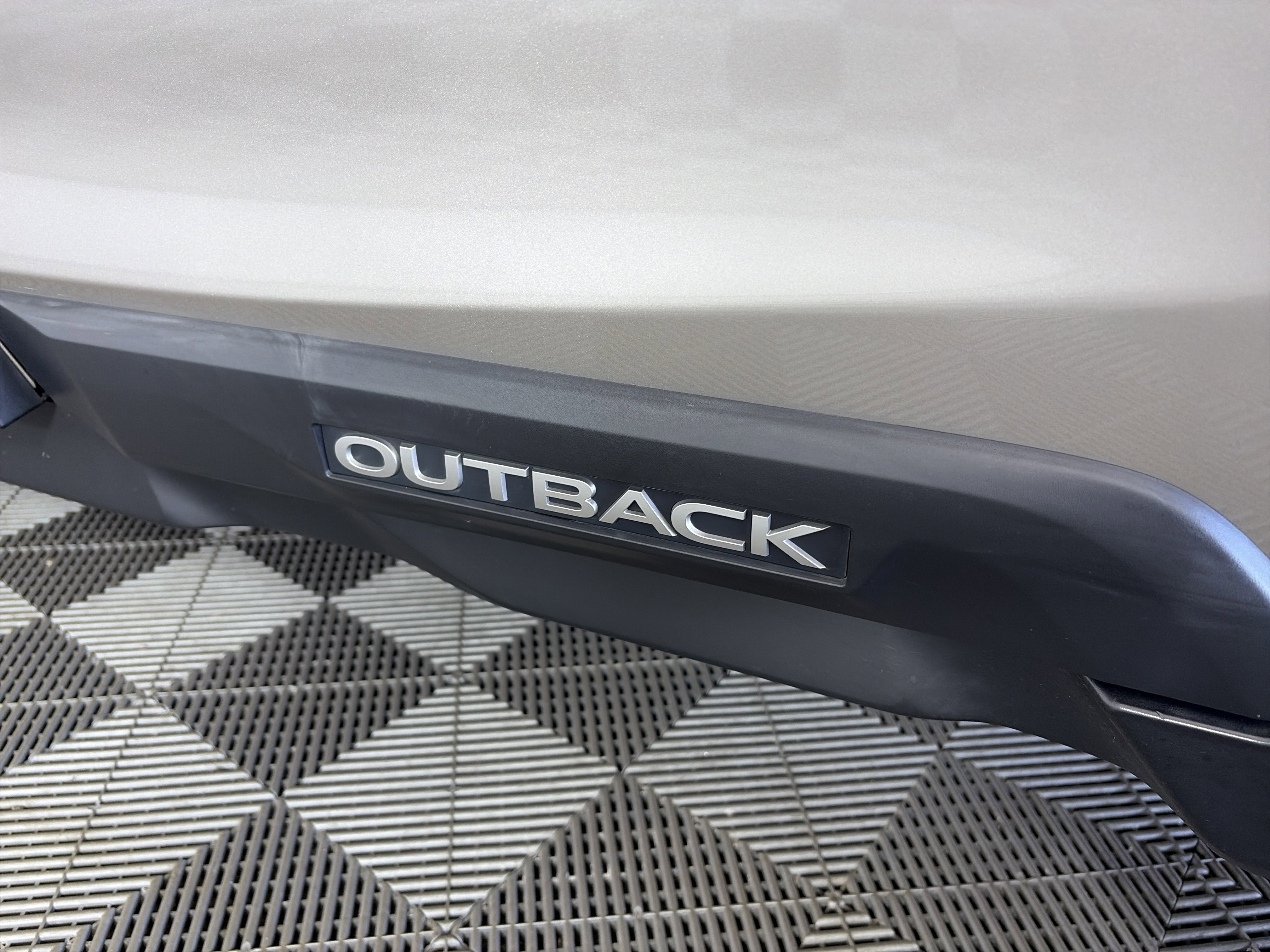 Used 2020 Subaru Outback Limited w/ Popular Package #2 AWD/4WD image 18