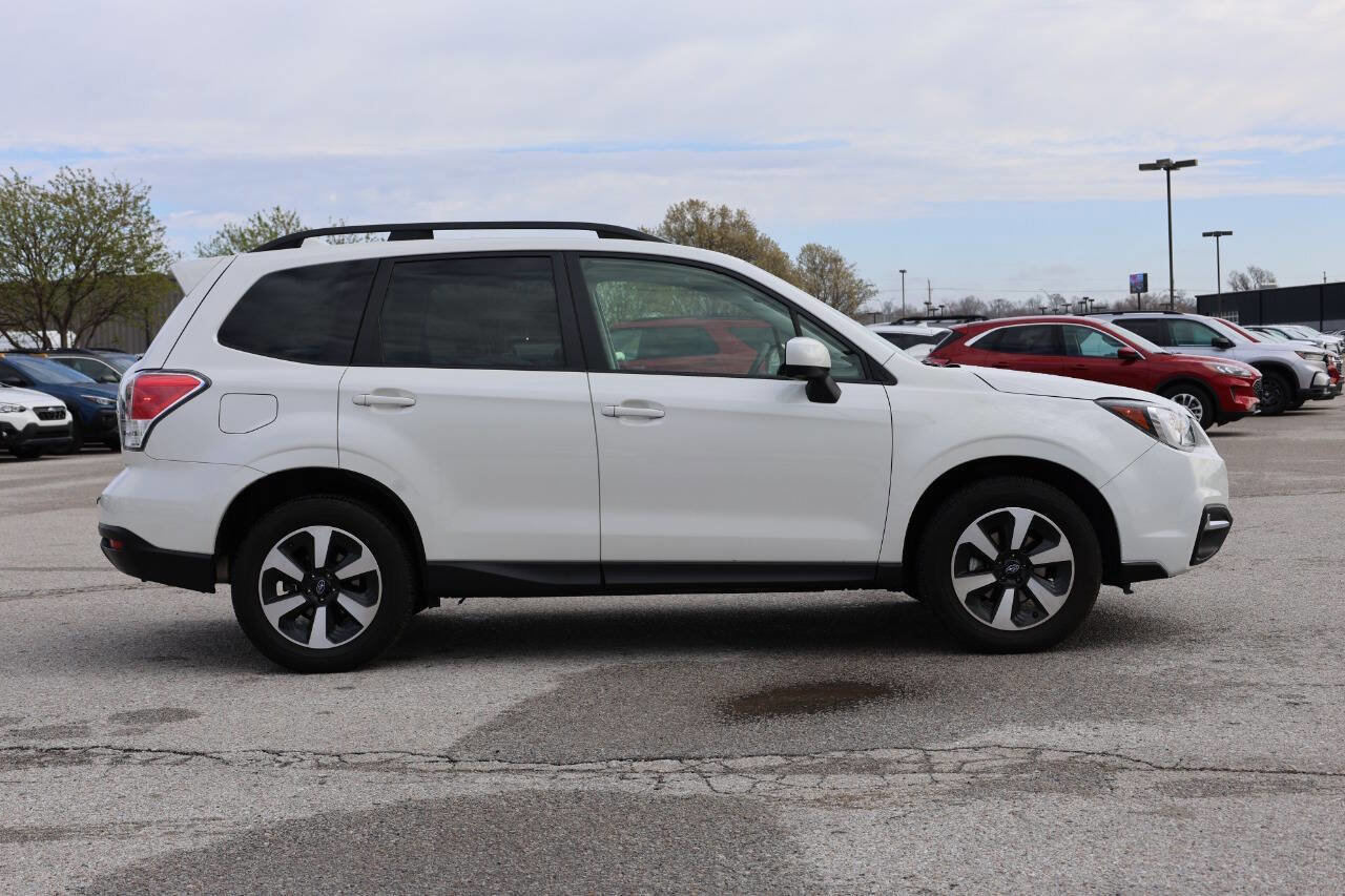 Used 2018 Subaru Forester 2.5i Premium w/ All-Weather Package AWD/4WD image 7