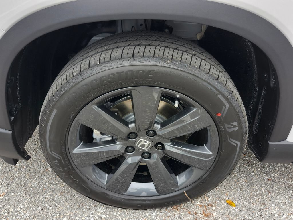 New 2026 Honda Pilot Sport image 15