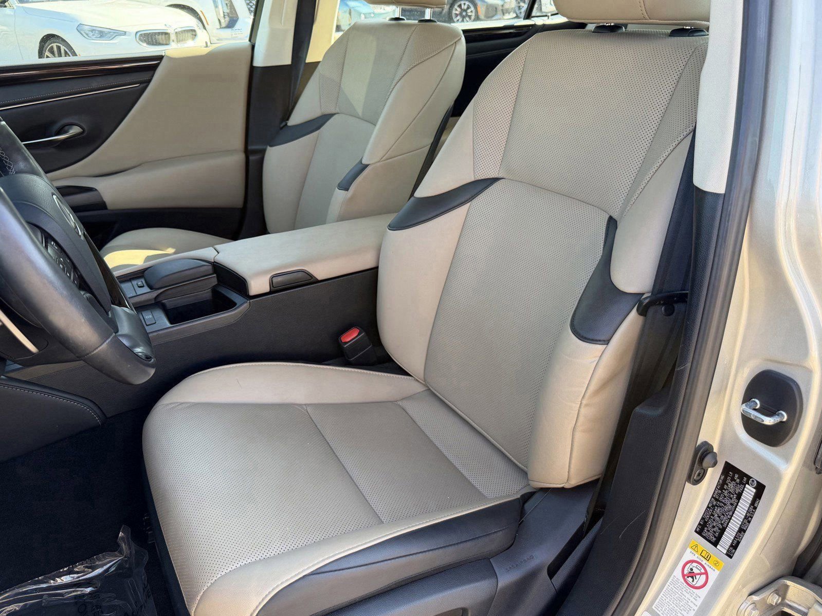 Used 2019 Lexus ES 350 w/ Premium Package image 23