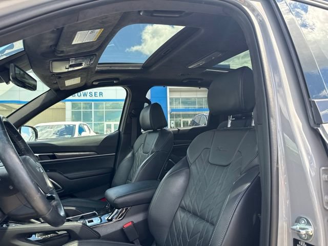 Used 2025 Kia Telluride SX Prestige X-Line AWD/4WD image 2
