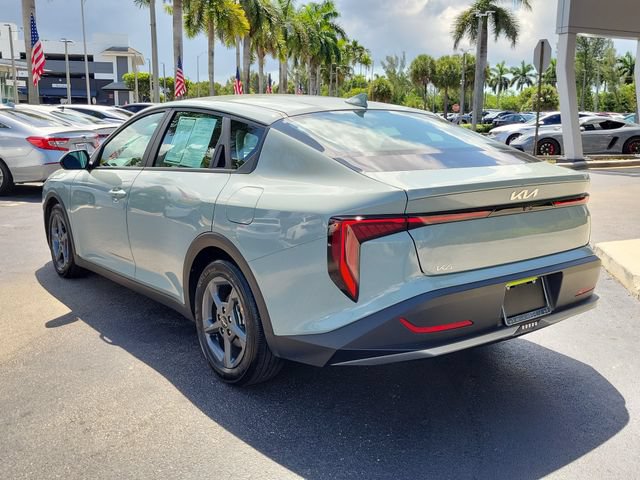 Used 2025 Kia K4 FWD image 6