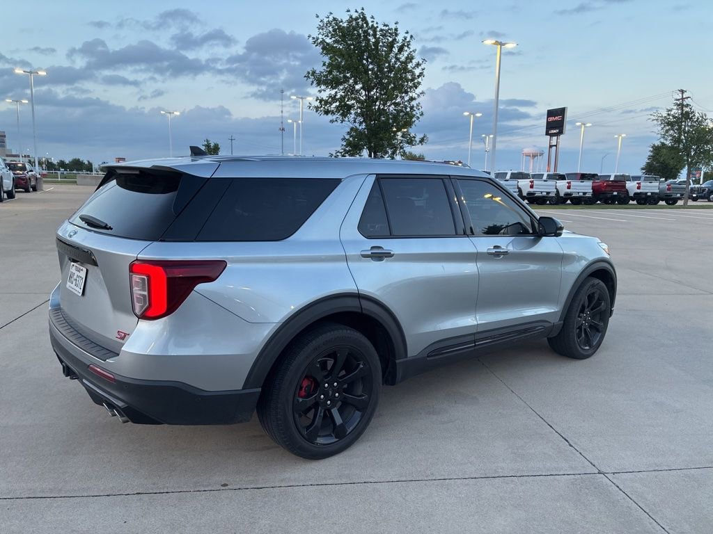 Used 2022 Ford Explorer ST w/ Equipment Group 401A AWD/4WD image 4