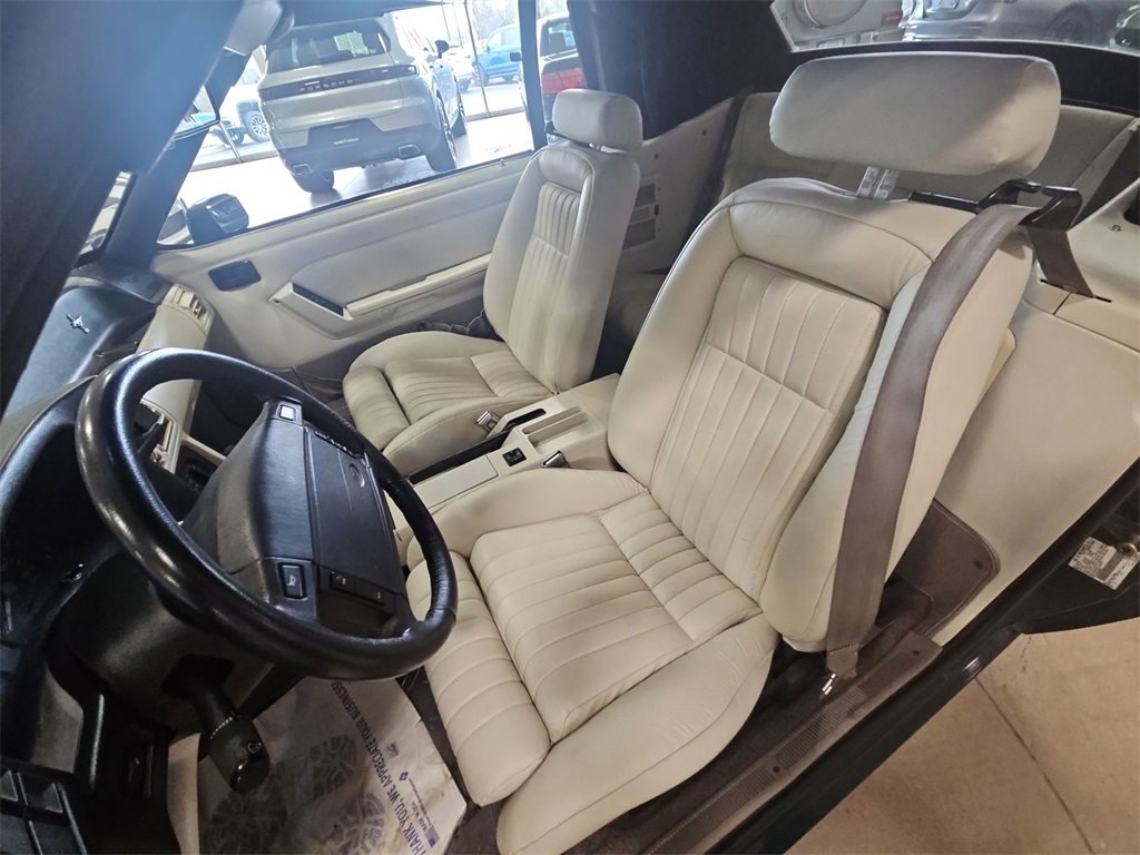 Used 1990 Ford Mustang LX image 13