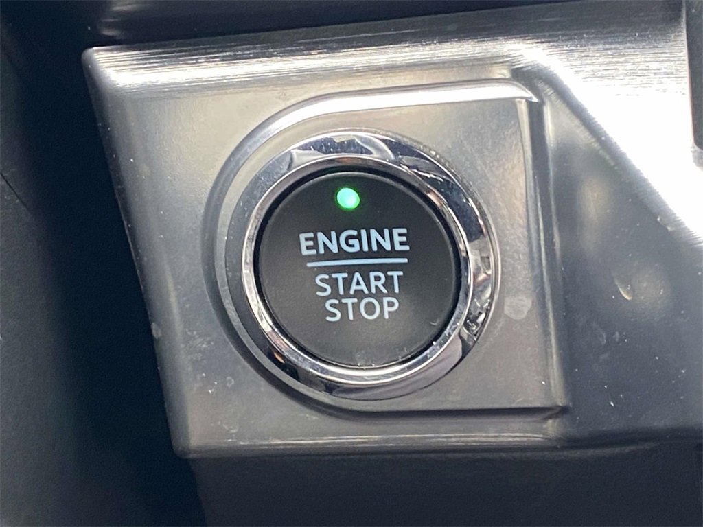 Used 2022 Ford F150 Lariat w/ Equipment Group 502A High image 29