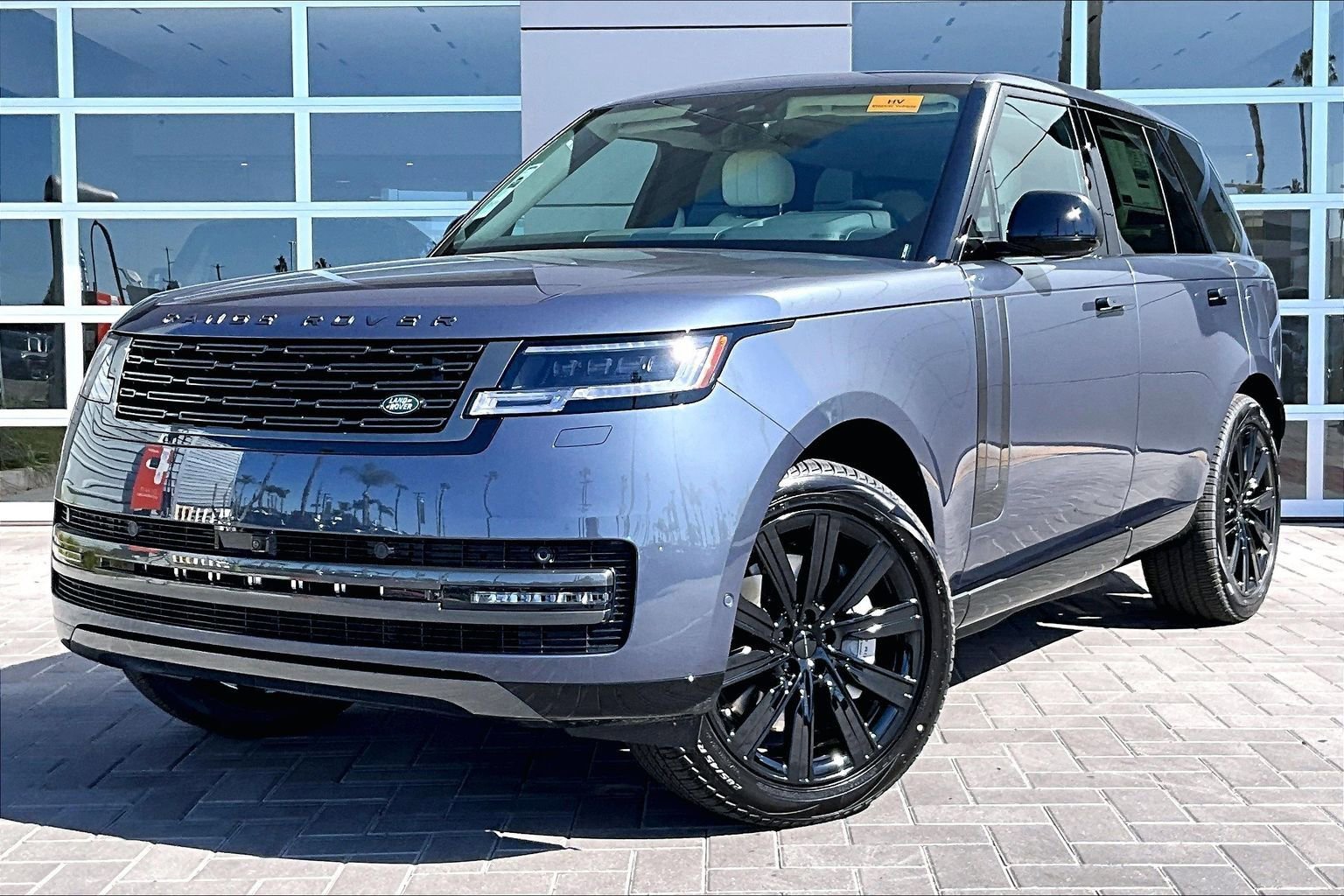 New 2026 Land Rover Range Rover SE image 1