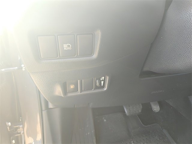 Used 2021 Toyota C-HR LE image 11