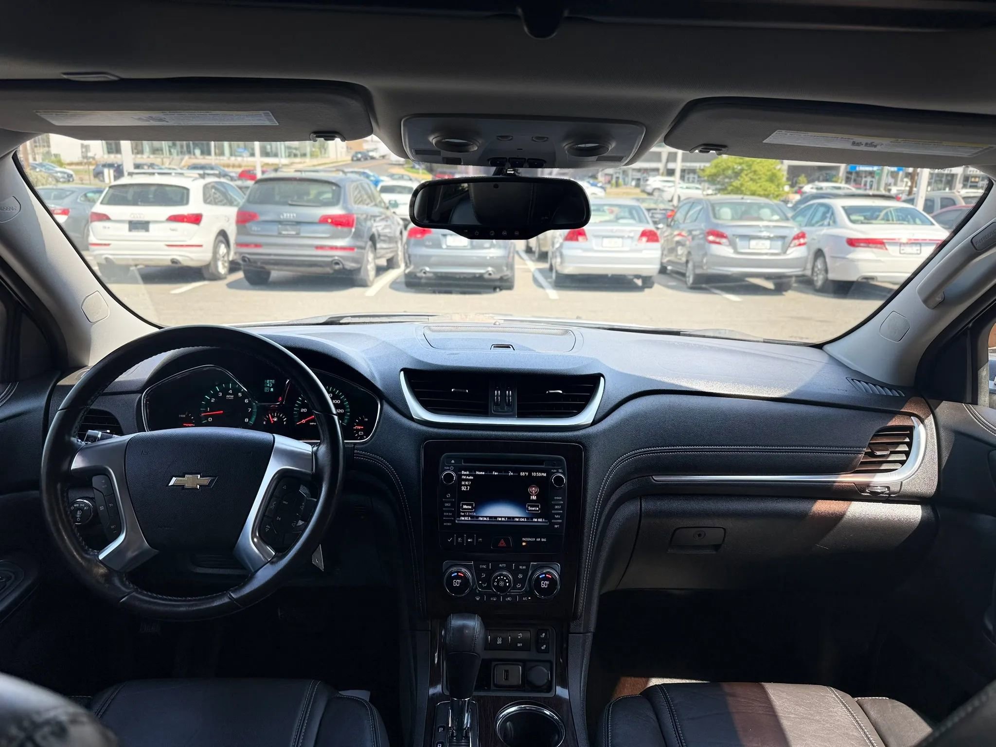 Used 2017 Chevrolet Traverse LT image 11