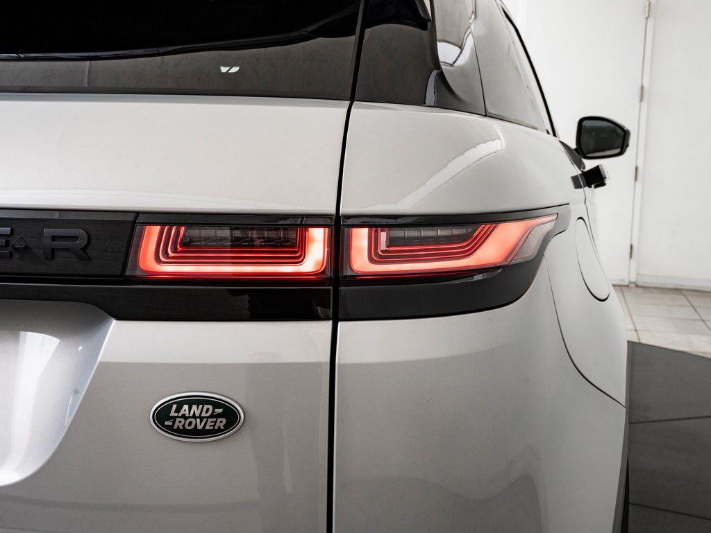 Used 2023 Land Rover Range Rover Evoque R-Dynamic SE AWD/4WD image 9
