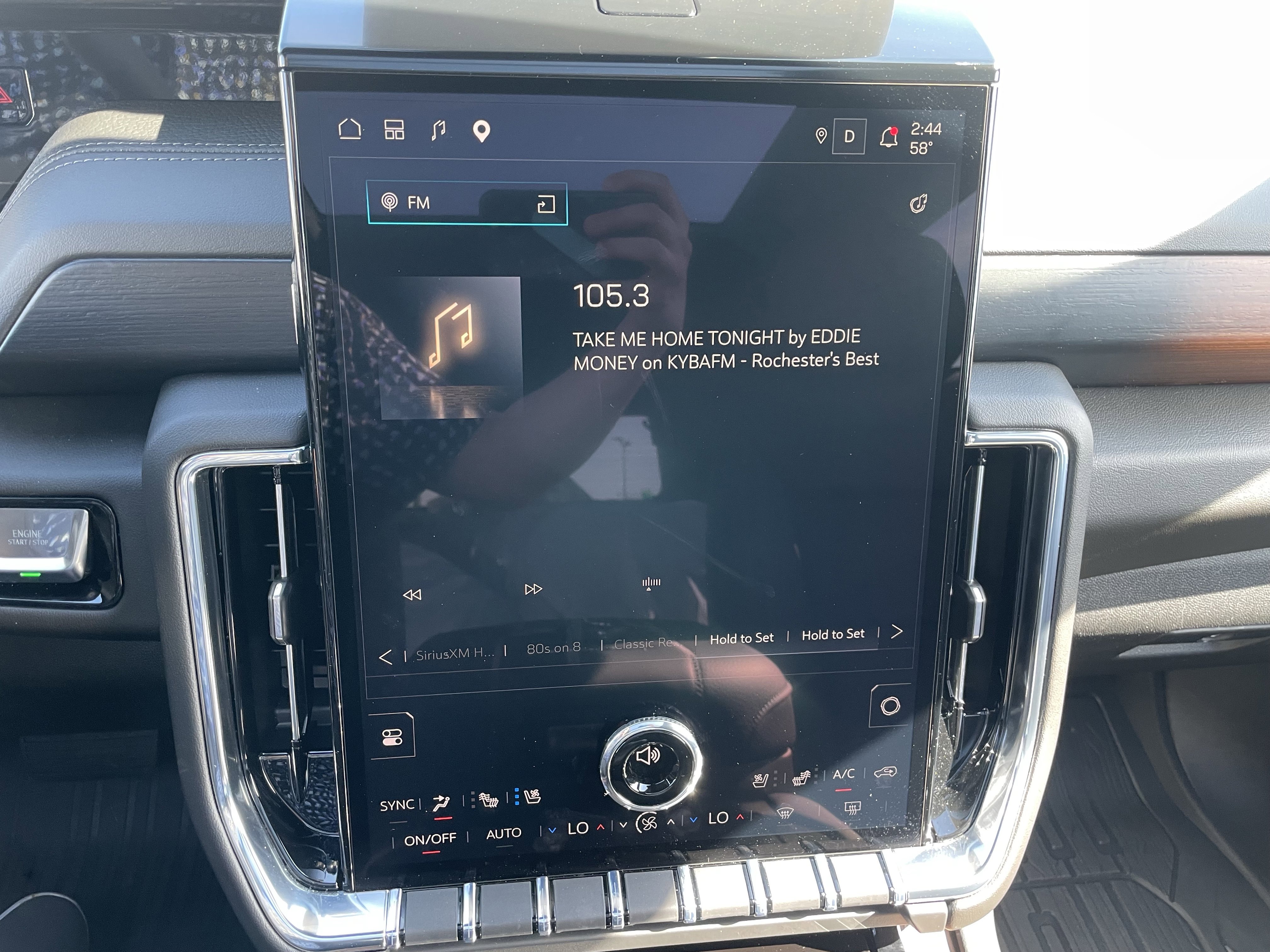 Used 2026 GMC Yukon Denali w/ Sun & Power Step Package image 15