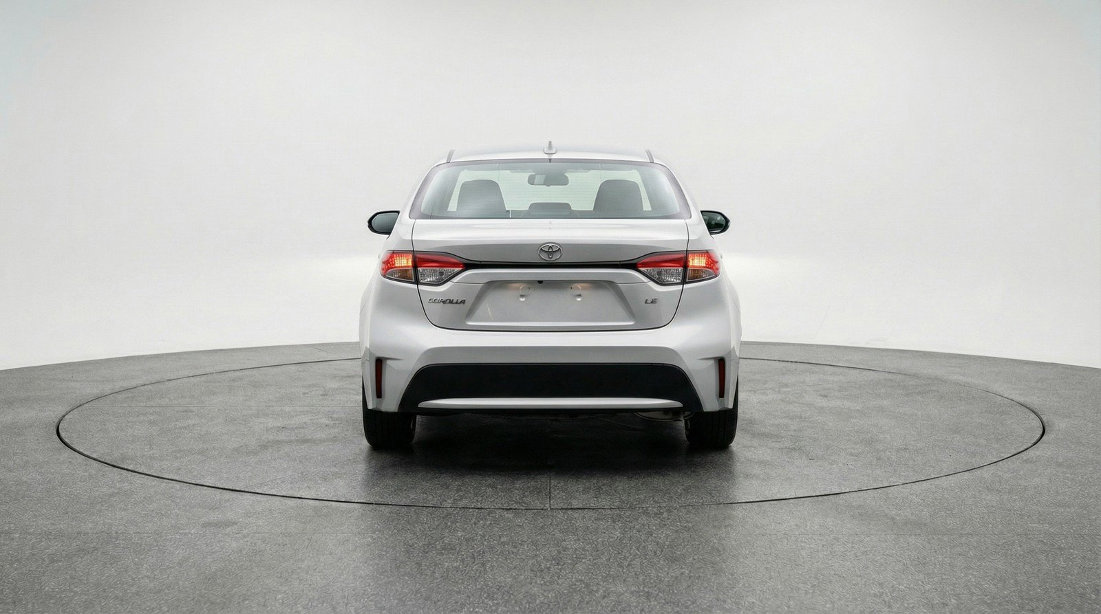 Used 2025 Toyota Corolla LE FWD image 7