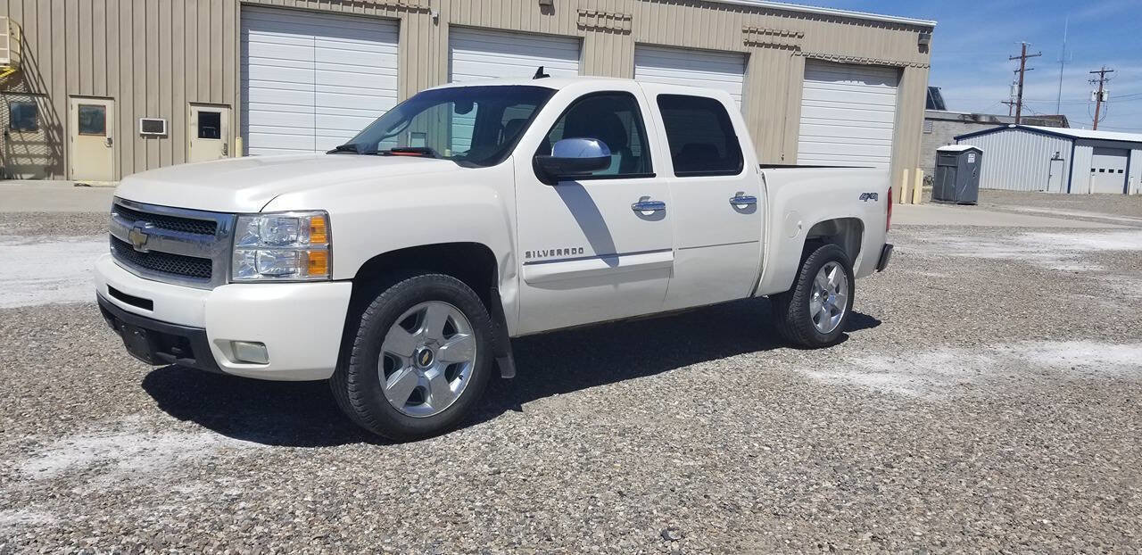 Used 2011 Chevrolet Silverado 1500 LTZ w/ LTZ White Diamond Edition