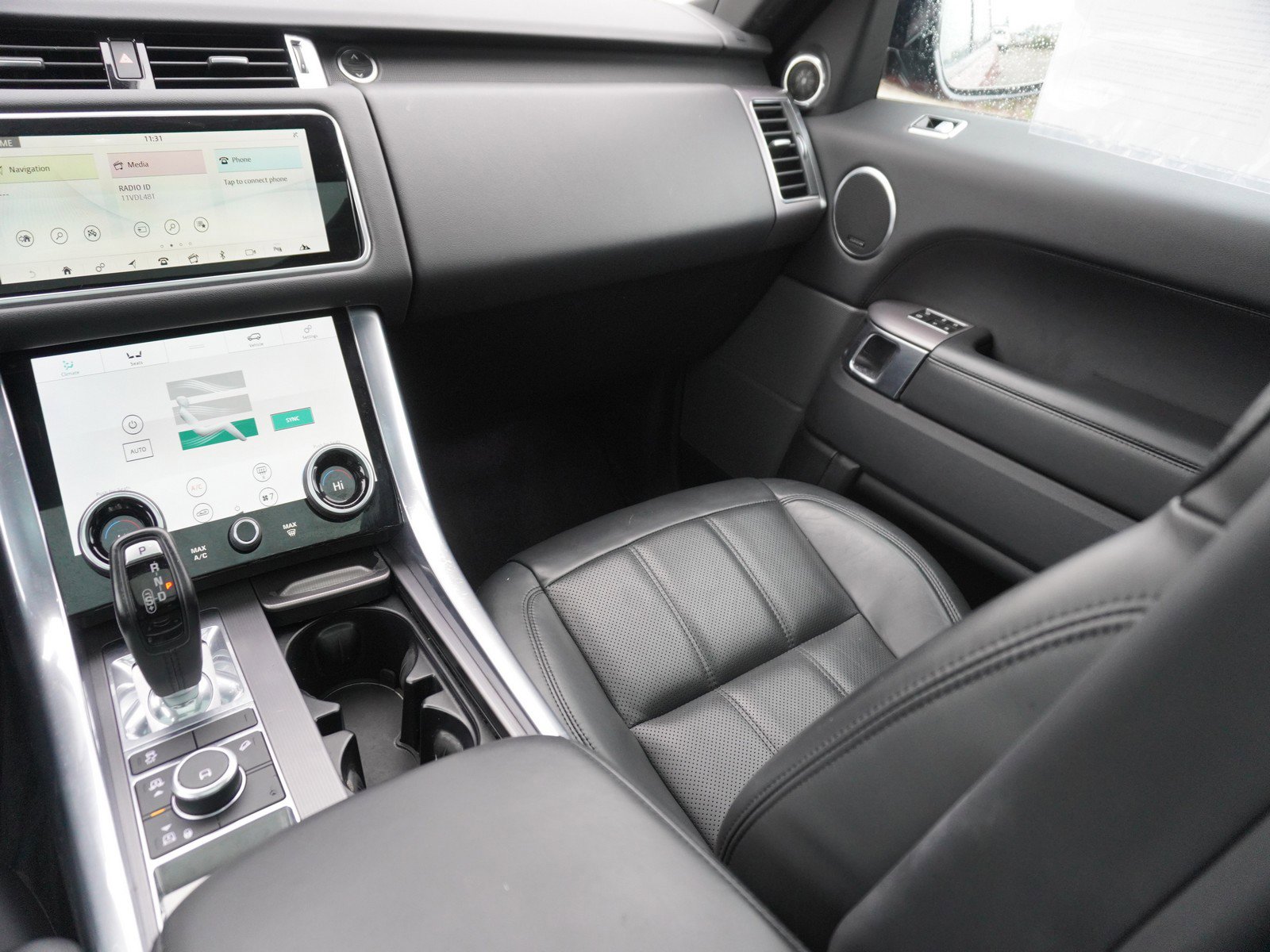 Used 2019 Land Rover Range Rover Sport HSE image 18