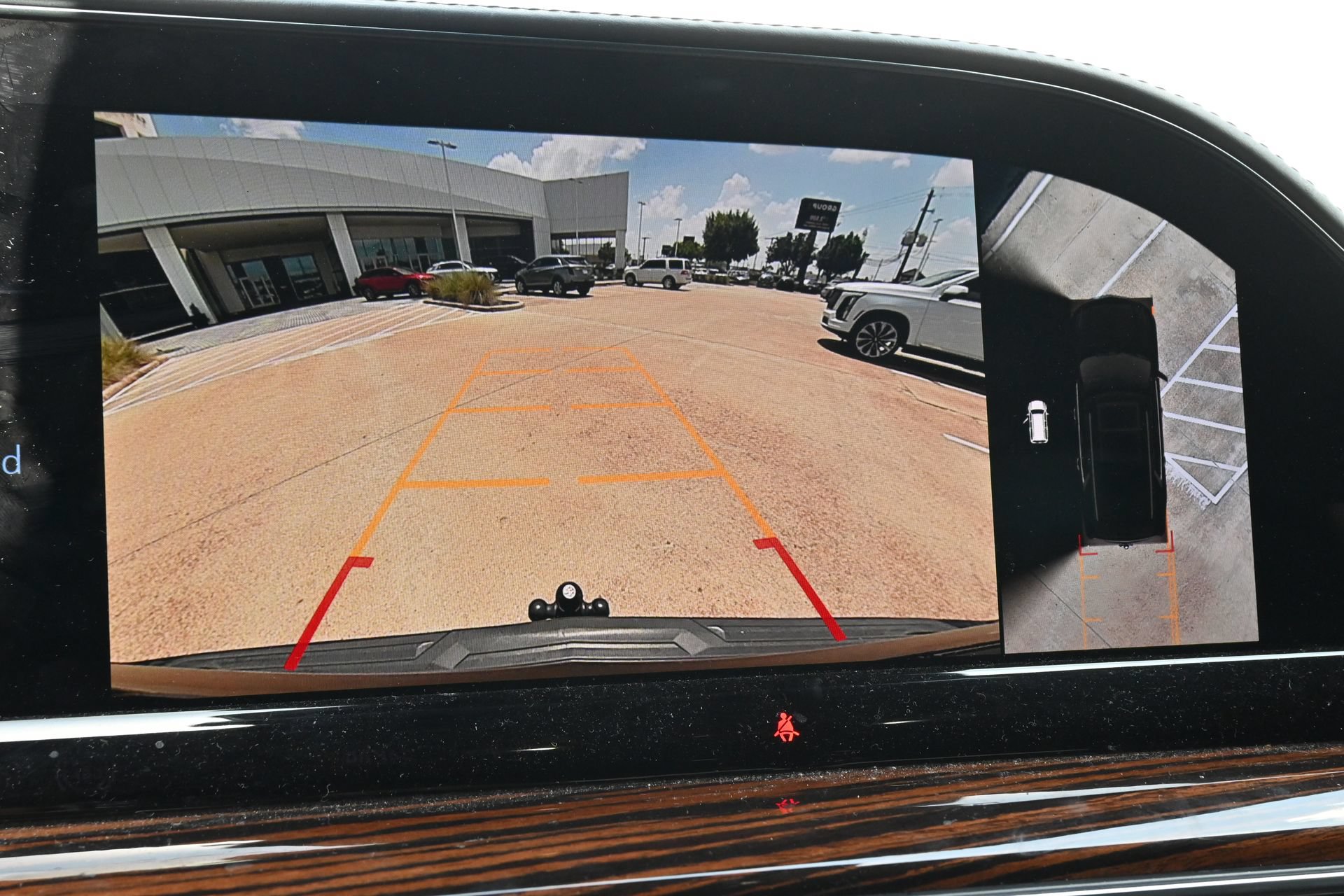Used 2021 Cadillac Escalade Luxury RWD image 14