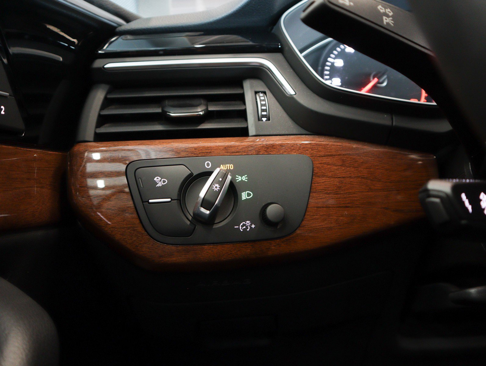 Used 2023 Audi A5 2.0T Premium w/ Convenience Package image 27