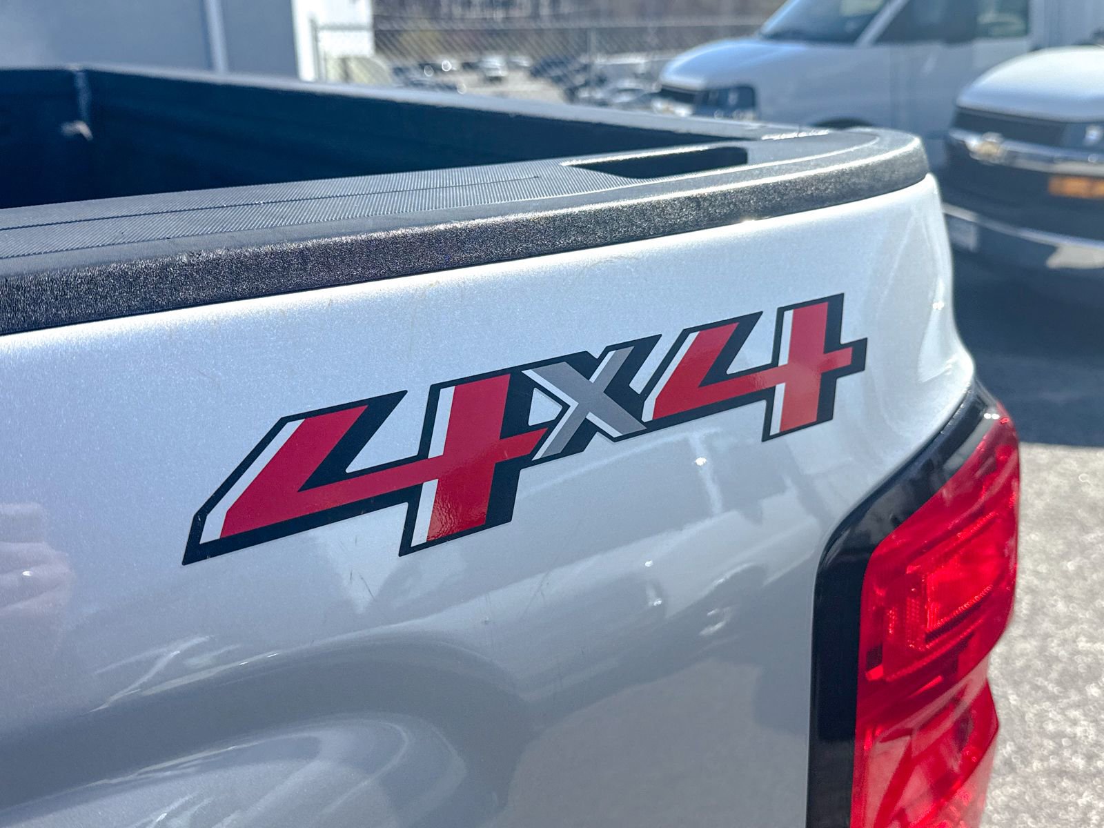 Used 2018 Chevrolet Silverado 1500 Custom w/ Custom Value Package image 12