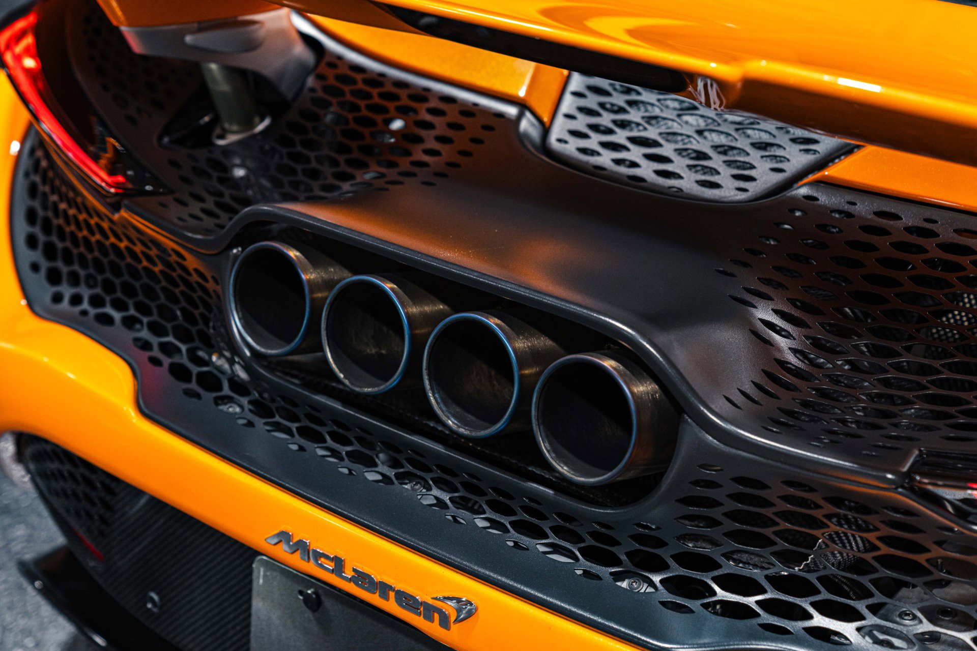 Used 2021 McLaren 765LT image 31