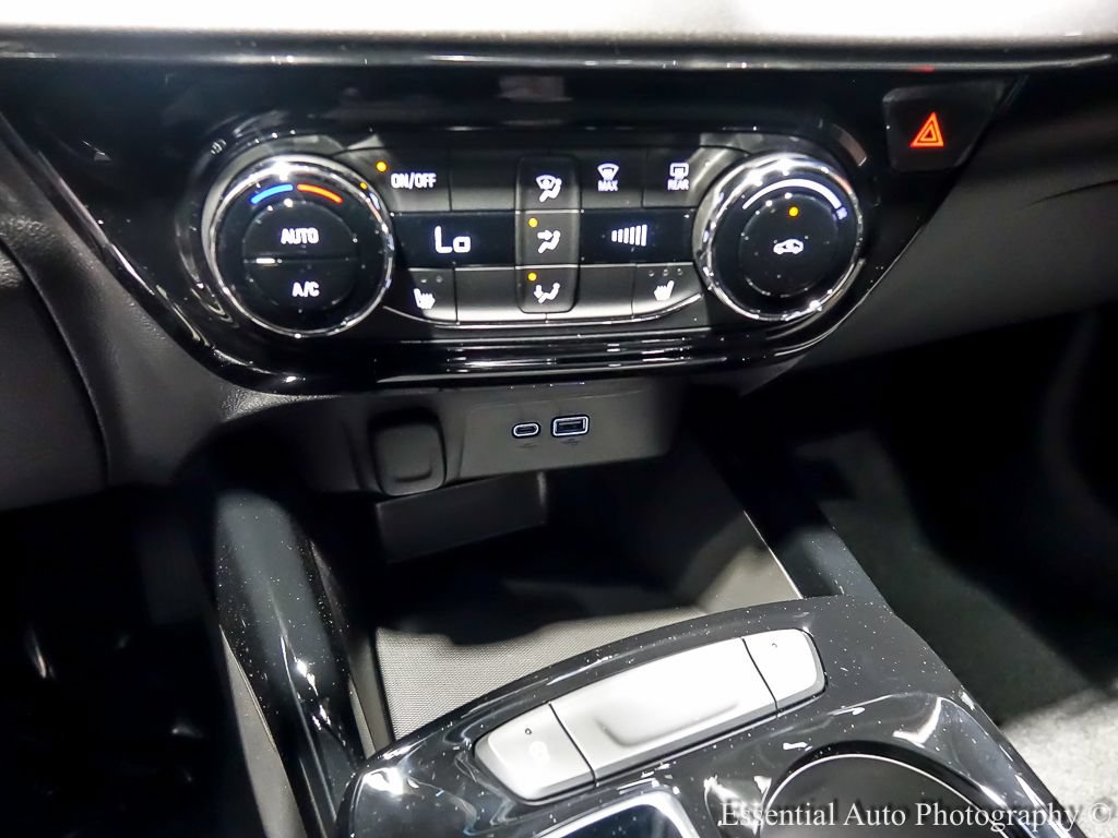 New 2026 Chevrolet Trax ACTIV w/ Driver Confidence Package FWD image 17