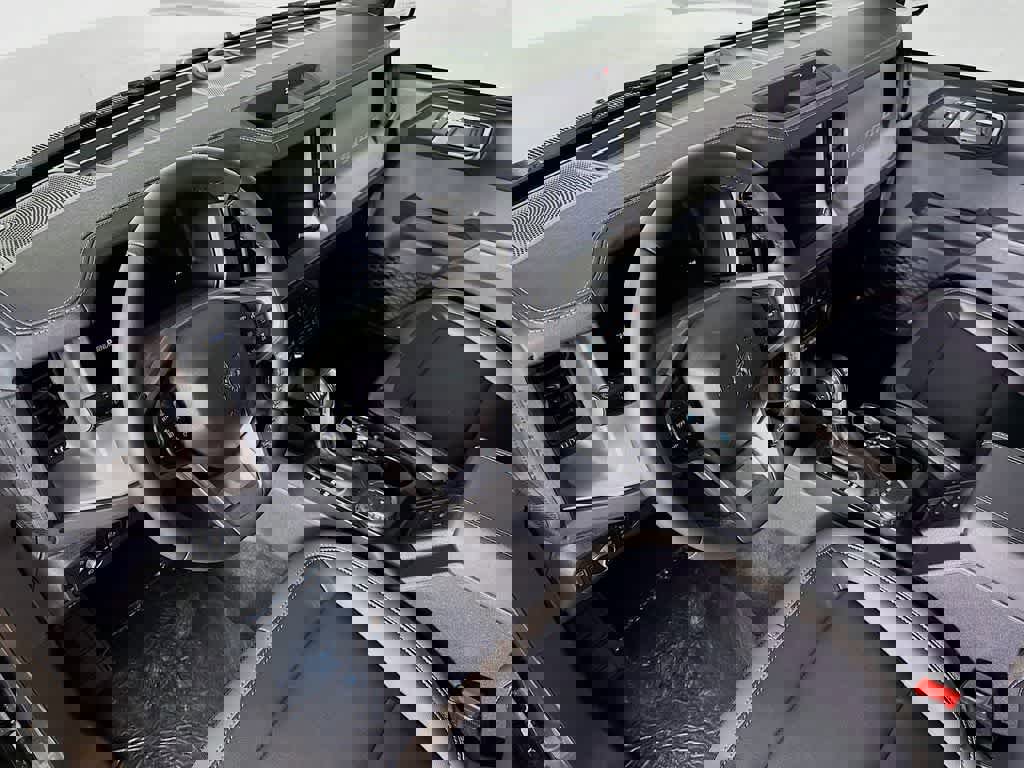 New 2025 Ford Bronco Outer Banks AWD/4WD image 2