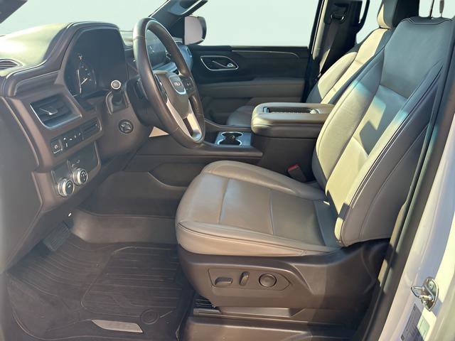 Used 2021 GMC Yukon SLT w/ SLT Luxury Package image 17